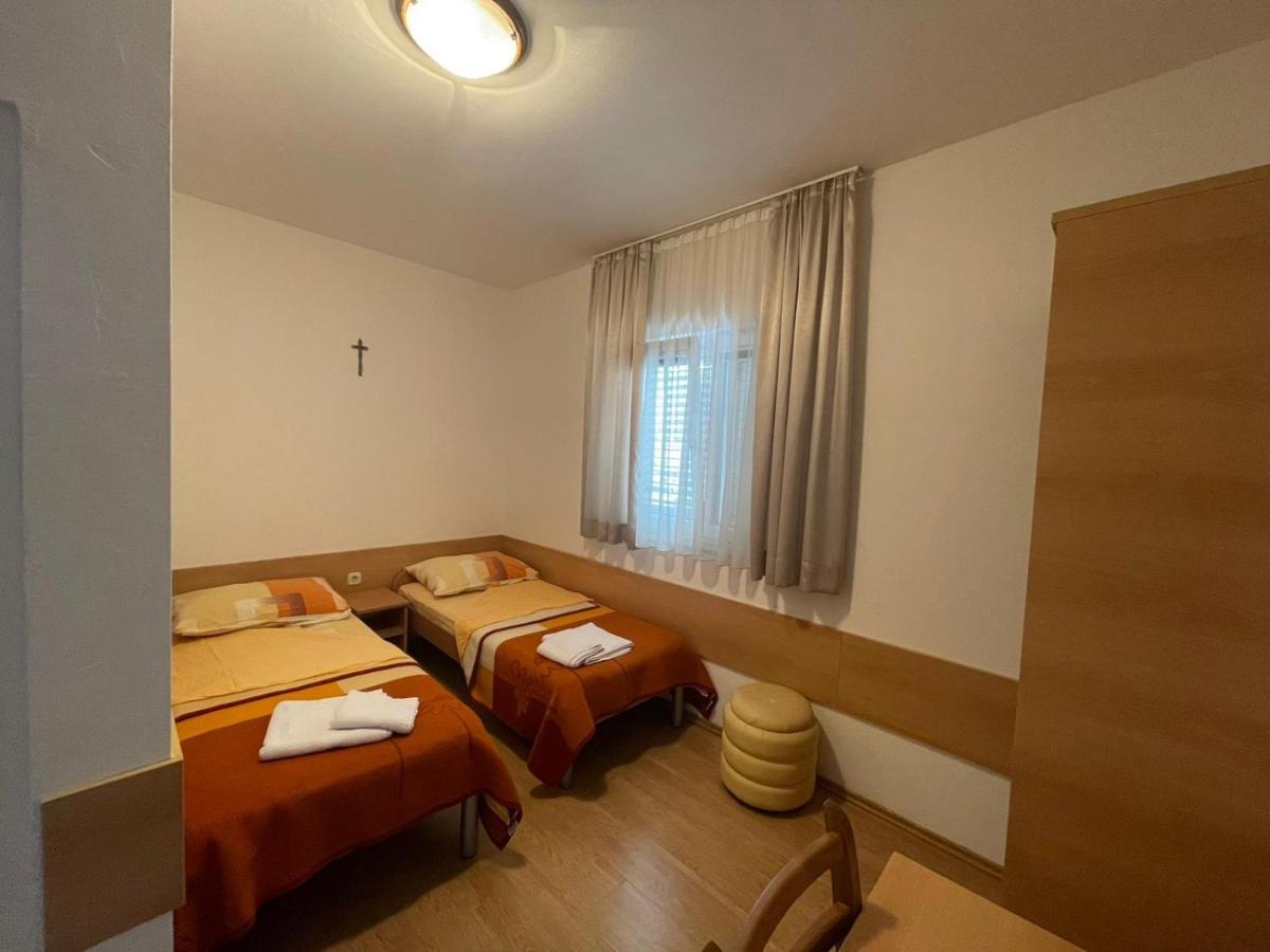 Maca I Ante Pavlovic Bed & Breakfast Medjugorje Exterior photo